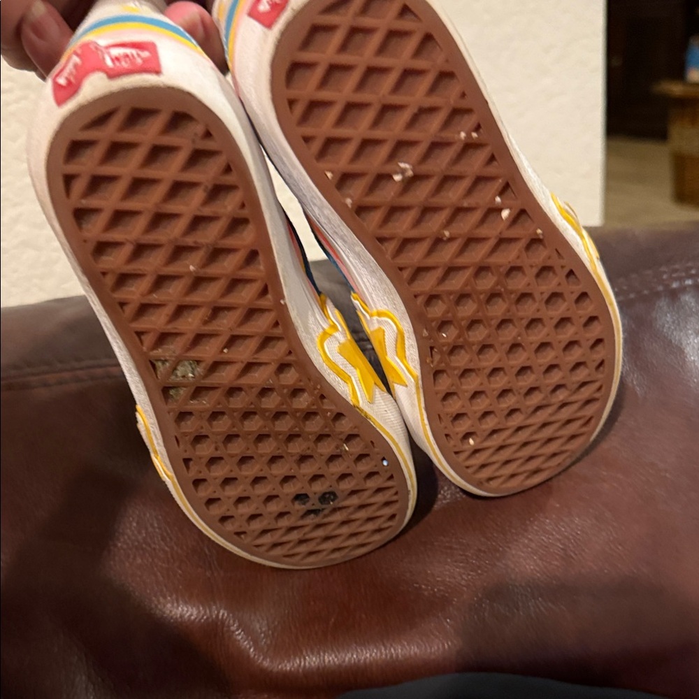 Vans White and Yellow Star Kids Sneakers - Picture 5 of 6
